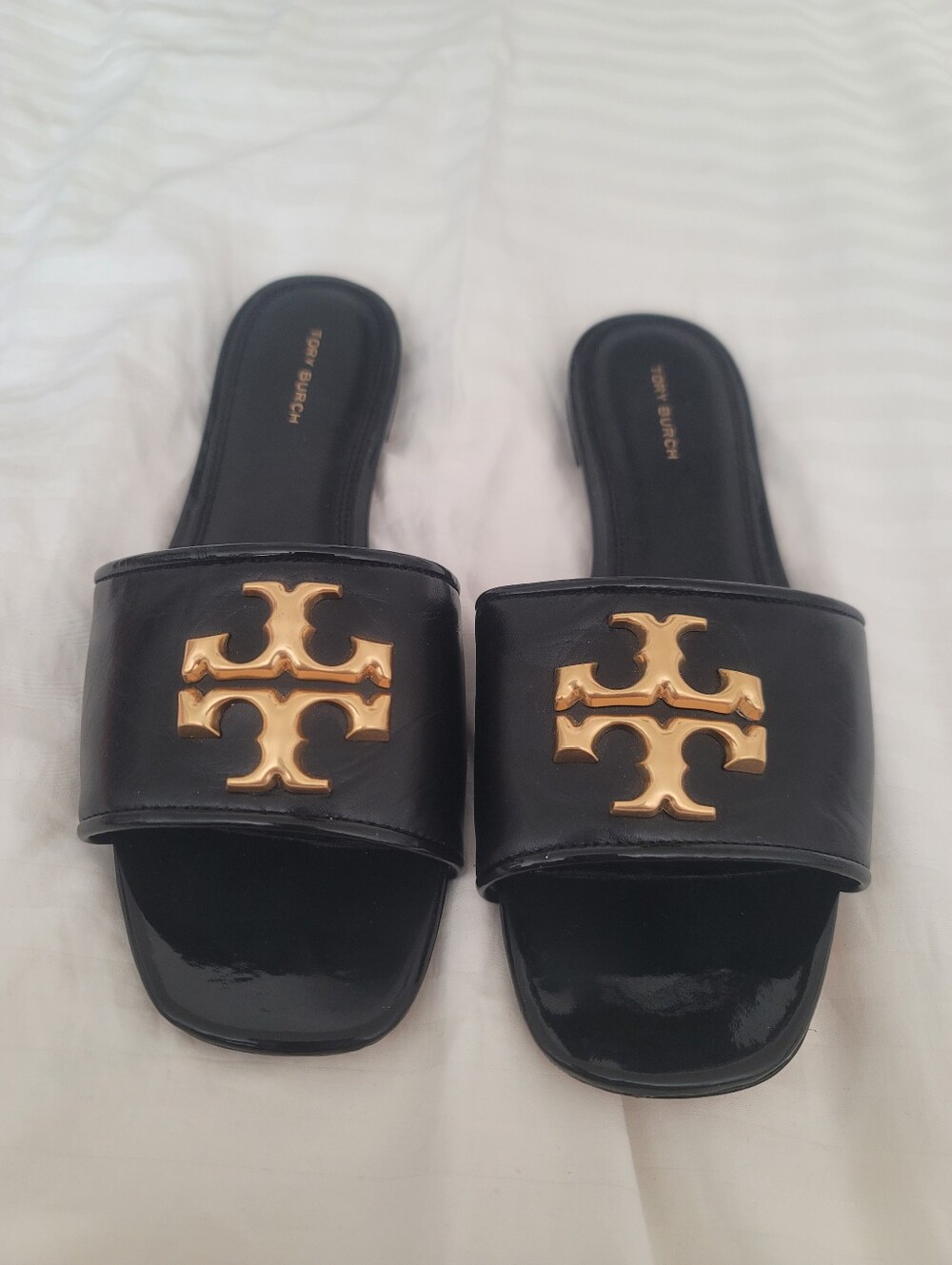 Tory Burch Black Eleanor Leather Slide Sandals with Gold Logo - Picture 2 of 7